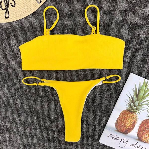 Sima fürdőruha modell levehető pántokkal, különböző színekben