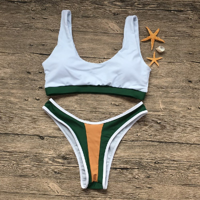 Κομψό γυναικείο μαγιό από δύο μέρη σε τρία χρώματα