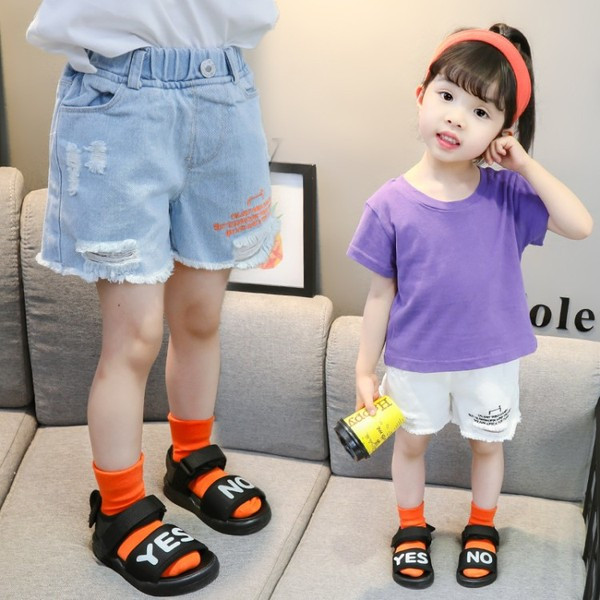 Детски къси дънки за момичета в два цвята с бродерия