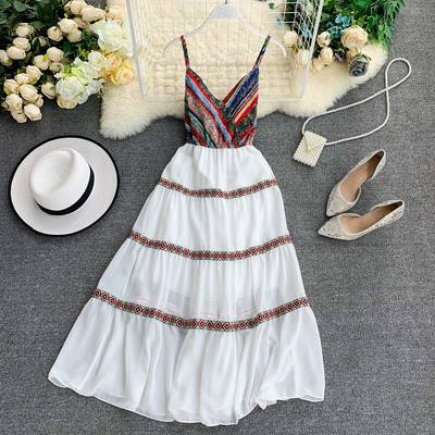 Μοντέρνο γυναικείο μακρύ φόρεμα με έγχρωμη εκτύπωση