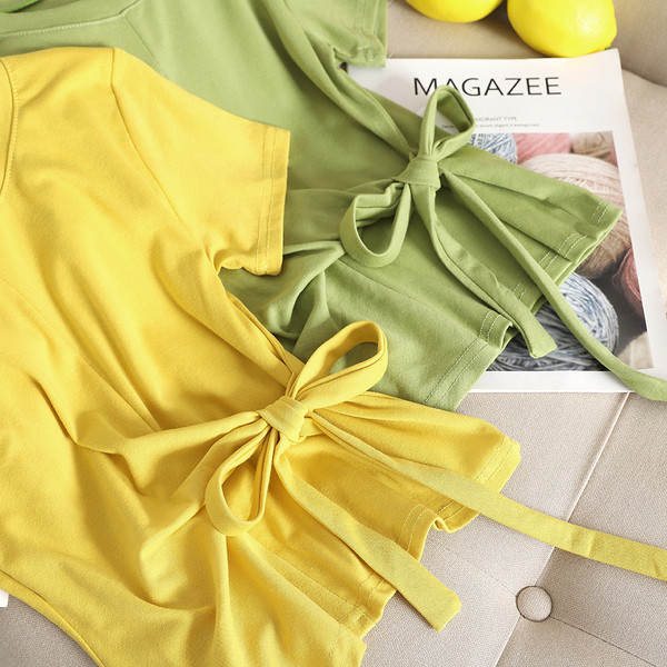 Καθημερινή γυναικεία μπλούζα με δεσμούς σε διαφορετικά χρώματα