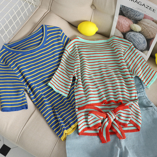 Μπλούζα με κοντό μανίκι και κορδέλα στην πλάτη σε δύο χρώματα