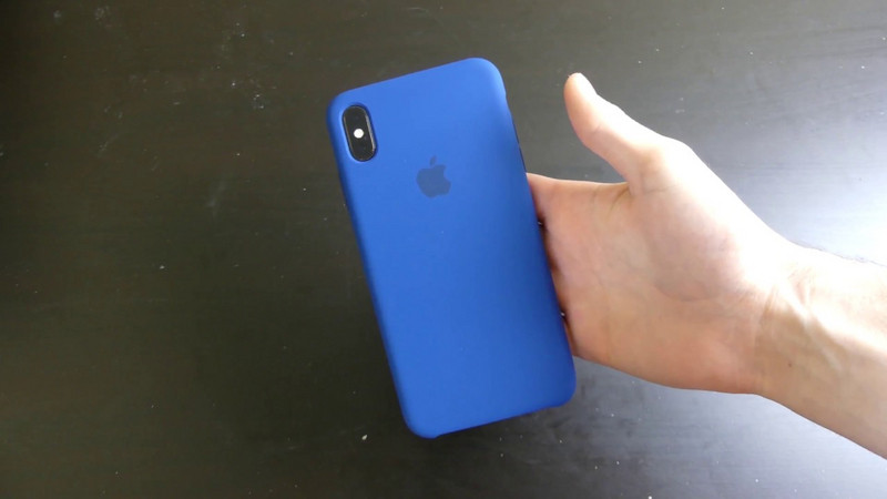 Husa albastra pentru iPhone XR