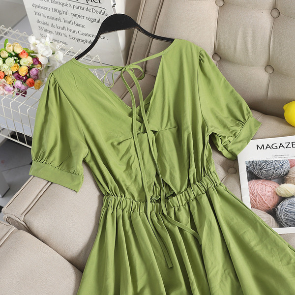 Ежедневна дамска рокля разкроен модел с къс ръкав в няколко цвята