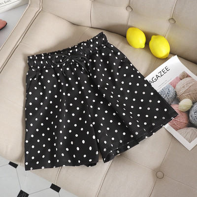 Καθημερινά γυναικεία σορτς με διαφορετικά σχέδια χρωμάτων