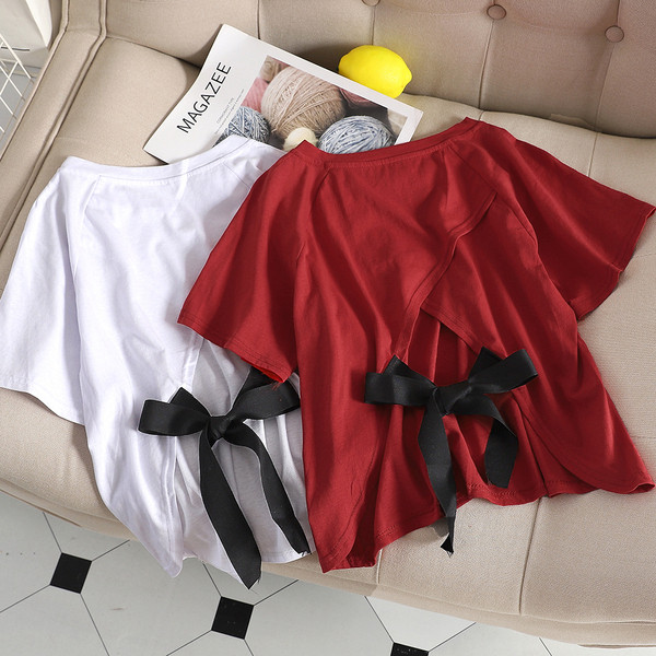 Μοντέρνα γυναικεία μπλούζα με κορδέλα σε μαύρο, λευκό και κόκκινο χρώμα