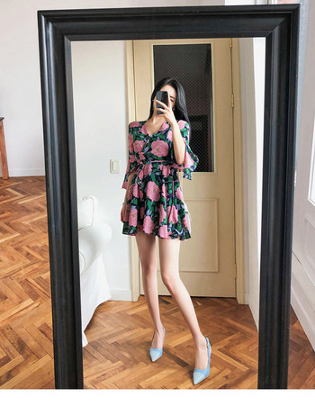 Καλοκαιρινό γυναικέιο φόρεμα με 3/4 μανίκι και floral μοτίβο