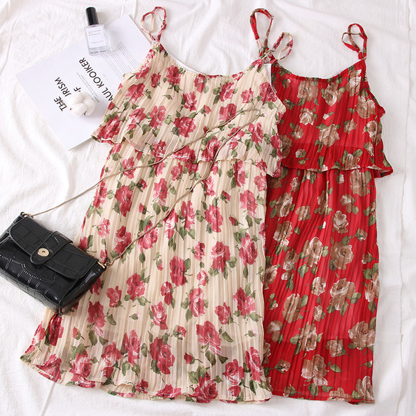 Modern női ruha vékony pántokkal és virágmotívummal három színben