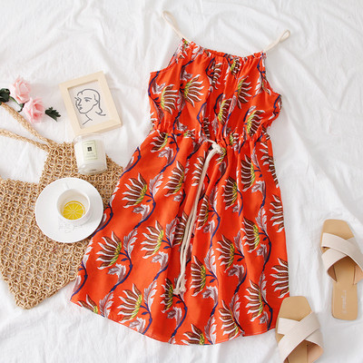 Μοντέρνο γυναικείο φόρεμα σε λευκό και μαύρο με κορδόνια