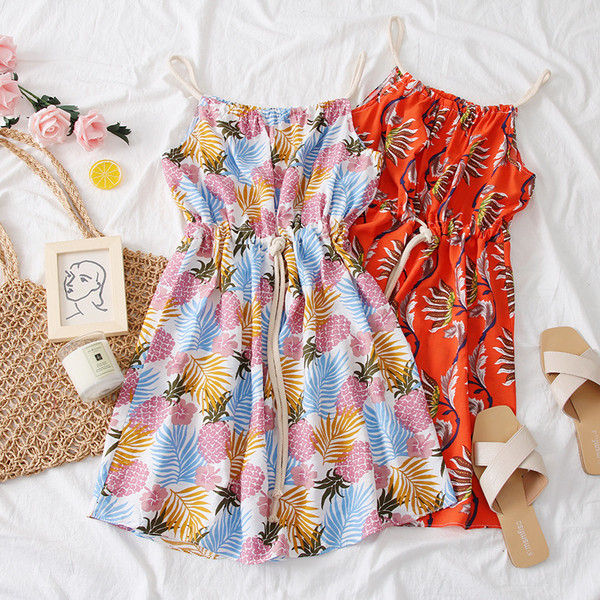 Μοντέρνο γυναικείο φόρεμα σε λευκό και μαύρο με κορδόνια