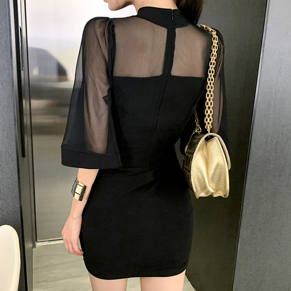 Rochie elegantă de damă cu tul în negru
