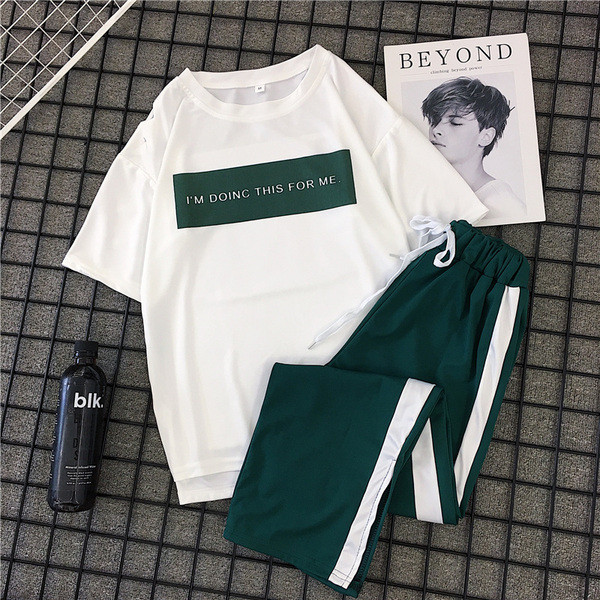 Kétrészes női sport szett zöld színben