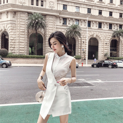 Κομψή γυναικεία σαλοπέτα