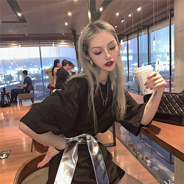 Γυναικείο χιτώνιο με ζώνη σε δύο χρώματα