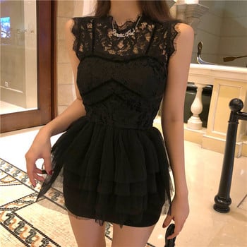 Елегантна дамска рокля с дантела и тюл