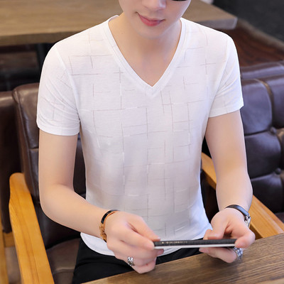 Modern férfi póló három színben V-nyakkal