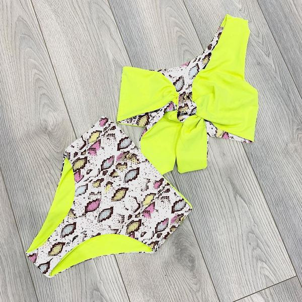 HIT Kétoldalas kétrészes fürdőruha magas derekú nadrággal, két színben