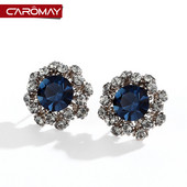 Női fülbevaló kövekkel, három színben