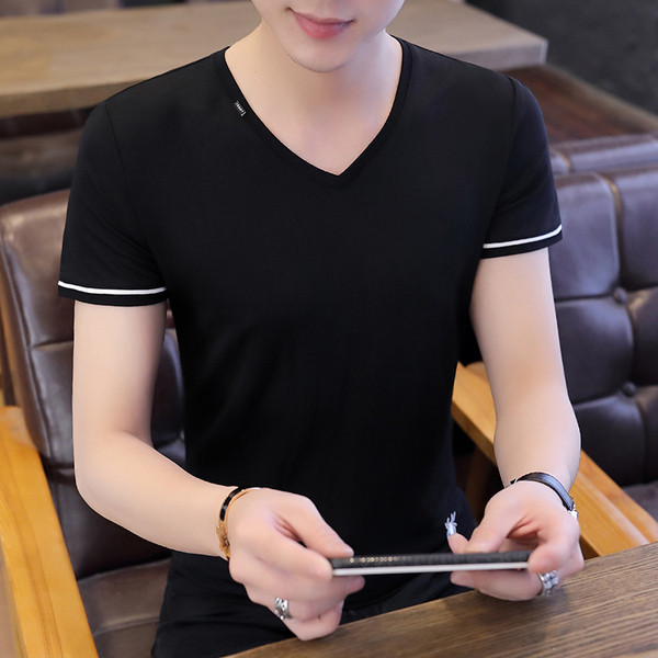 Három színben, V-nyakú férfi alkalmi póló