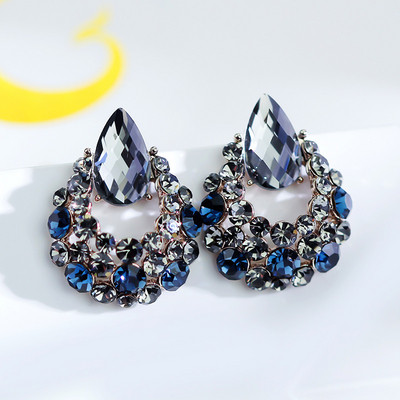 Modern fülbevaló kék kövekkel