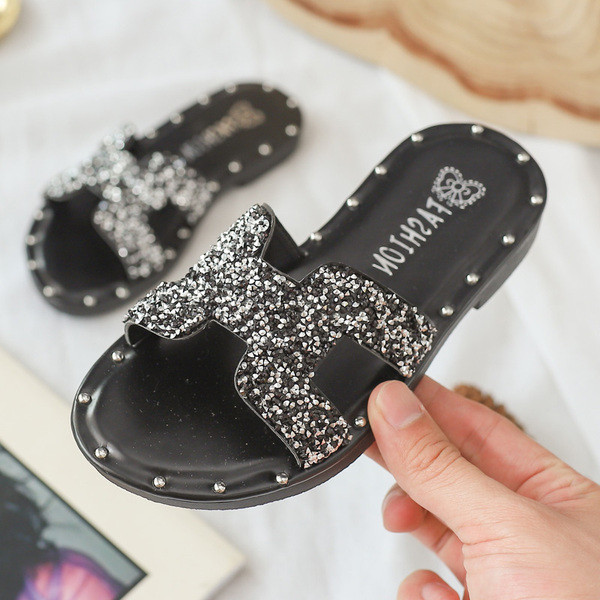 Modern gyerekpapucs három színben, díszkövekkel