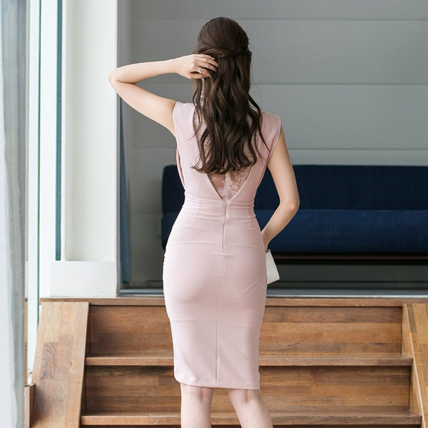 Rochie moderna de dama cu decolteu O si dantela roz