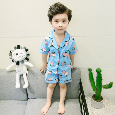 Детска пижама за момчета в два цвята с различни апликации