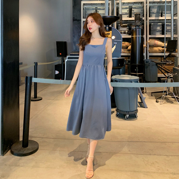 Σύγχρονο γυναικείο φόρεμα Σλιμ μοντέλο σε κόκκινο και μπλε χρώμα