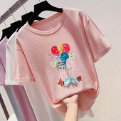 Modern női póló 3D elemekkel, gyöngyökkel és rátéttel