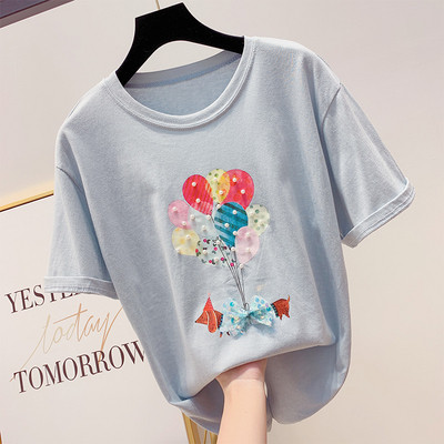 Modern női póló 3D elemekkel, gyöngyökkel és rátéttel