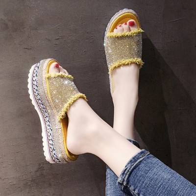 Modern női platformpapucs kövekkel több színben