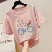 Γυναικεία μπλούζα με τρισδιάστατα στοιχεία λουλουδιών