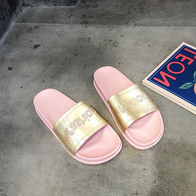 Μοντέρνα γυναικείες παντόφλες με πολλά χρώματα