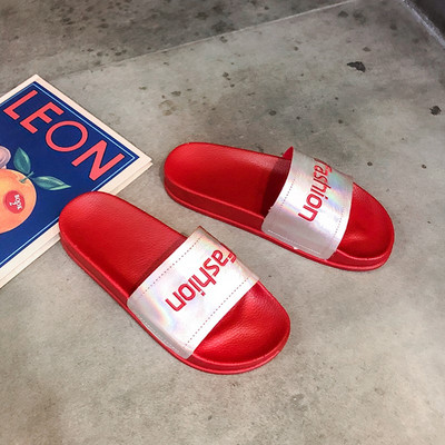 Μοντέρνα γυναικείες παντόφλες με πολλά χρώματα