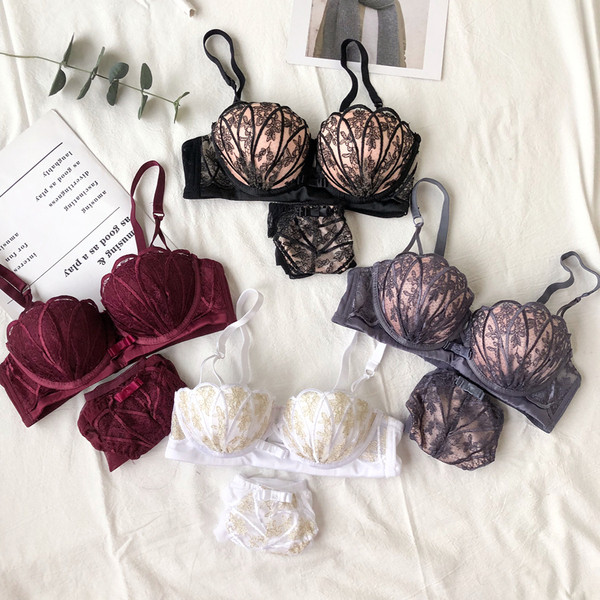 Fehérneműszett melltartó és bikini