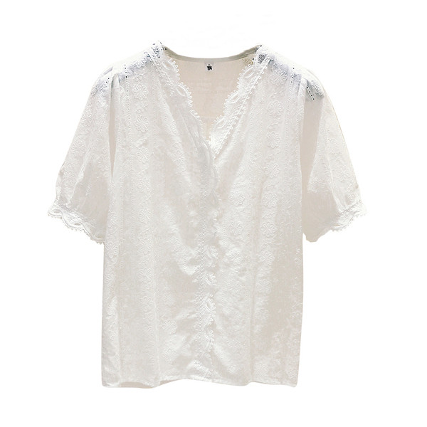 Γυναικεία λευκή μπλούζα με 3/4 μανίκι και κεντήματα