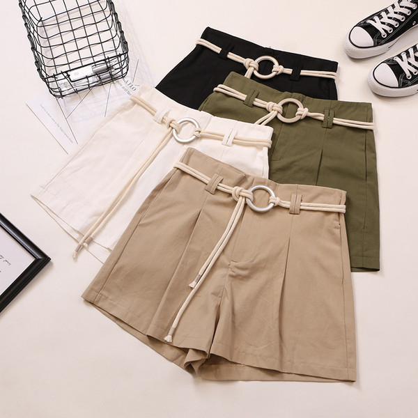 Стилни дамски къси панталони с висока талия и колан в четири цвята