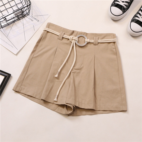 Стилни дамски къси панталони с висока талия и колан в четири цвята