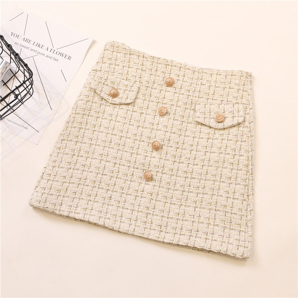 Fusta de dama eleganta cu nasturi in patru culori