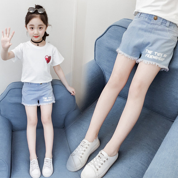 Gyermek rövid farmernadrág felirattal - lányoknak