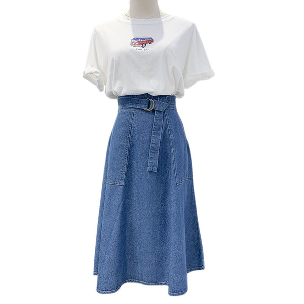 Női pólókészlet rövid ujjal és hosszú farmerszoknyával