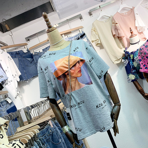 Γυναικεία μπλούζα με μπλε χρώμα