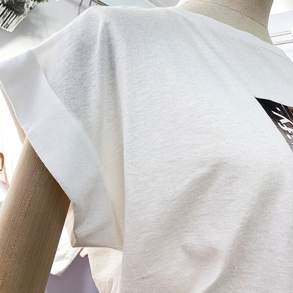 Γυναικεία μπλούζα με κοντό μανίκι σε λευκό χρώμα