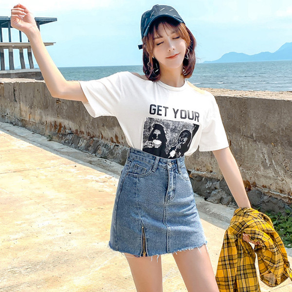 Μοντέρνα γυναικεία φούστα  με ψηλή μέση και σχισμή