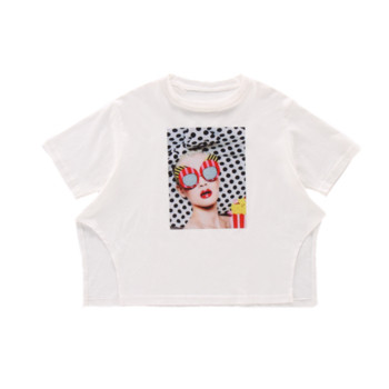 Детска модерна тениска за момичета в бял цвят с апликация