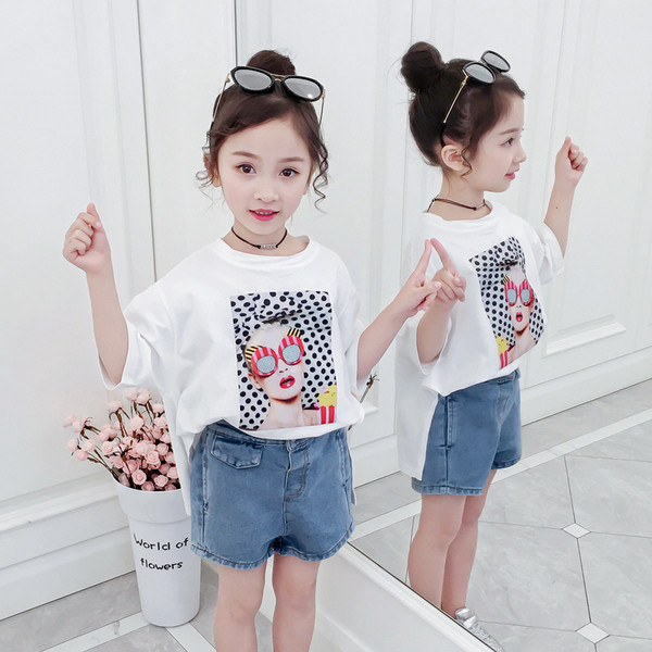 Gyerek modern póló lányoknak fehér színben, rátéttel