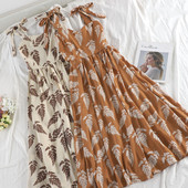 Öt színben mintás női ruha