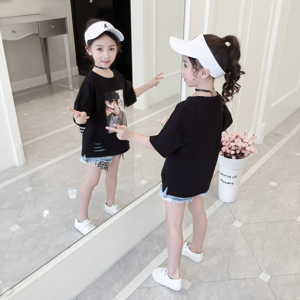 Tricou modern pentru copii de culoare albă - pentru fete