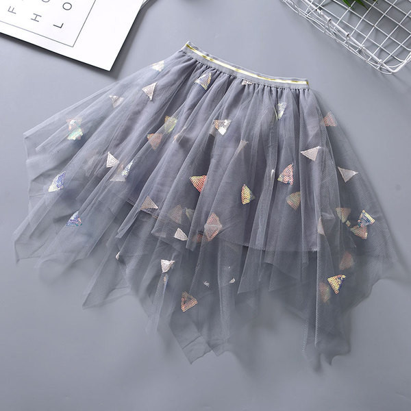 Modern gyerekszoknya három színben, flitterekkel és tüllel