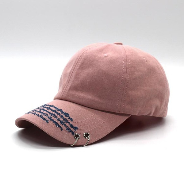 Női sapka napellenzővel és fém elemmel több színben